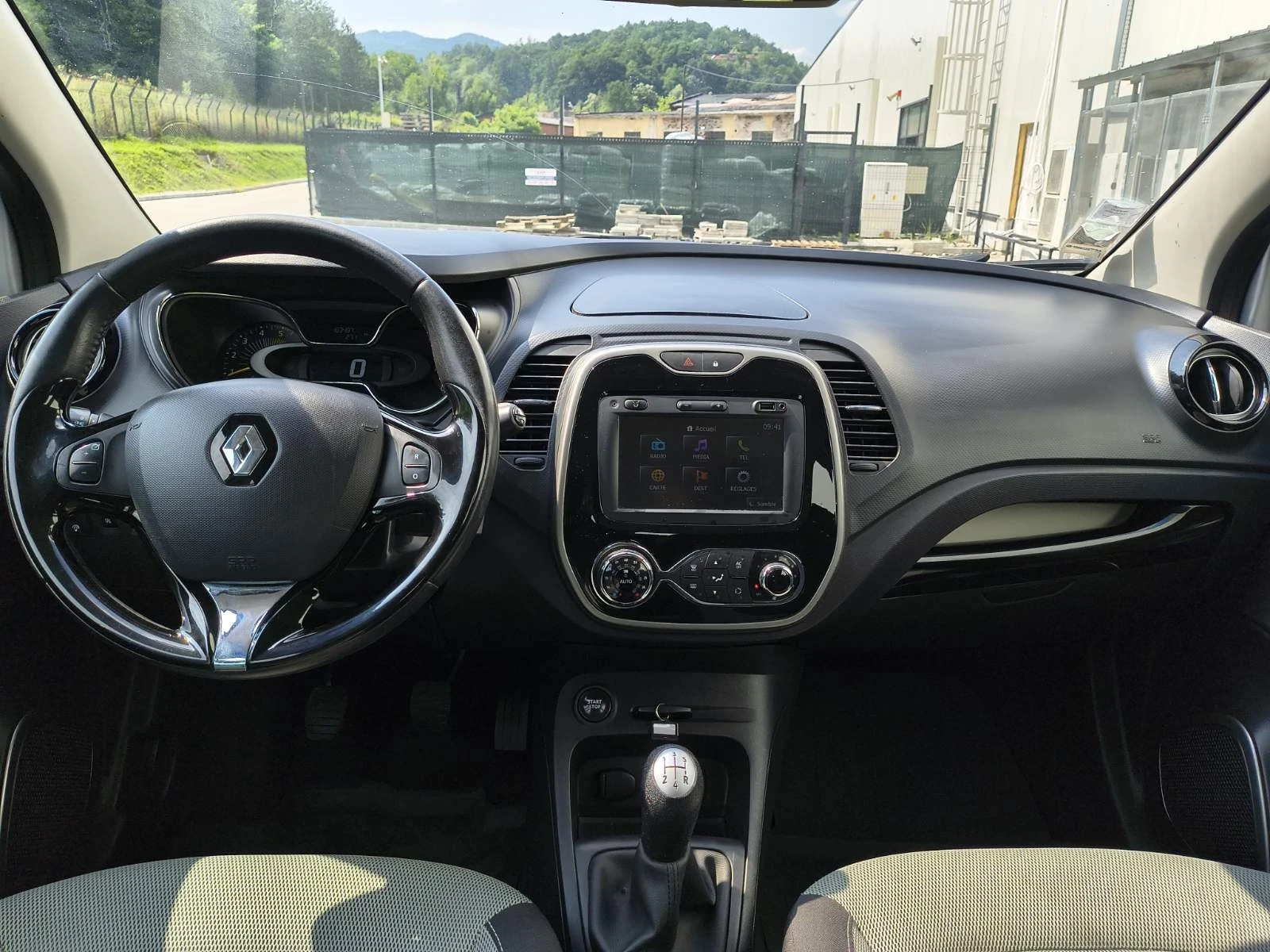 Renault Captur 1.5 DCI NAVI, снимка 9 - Автомобили и джипове - 55068498