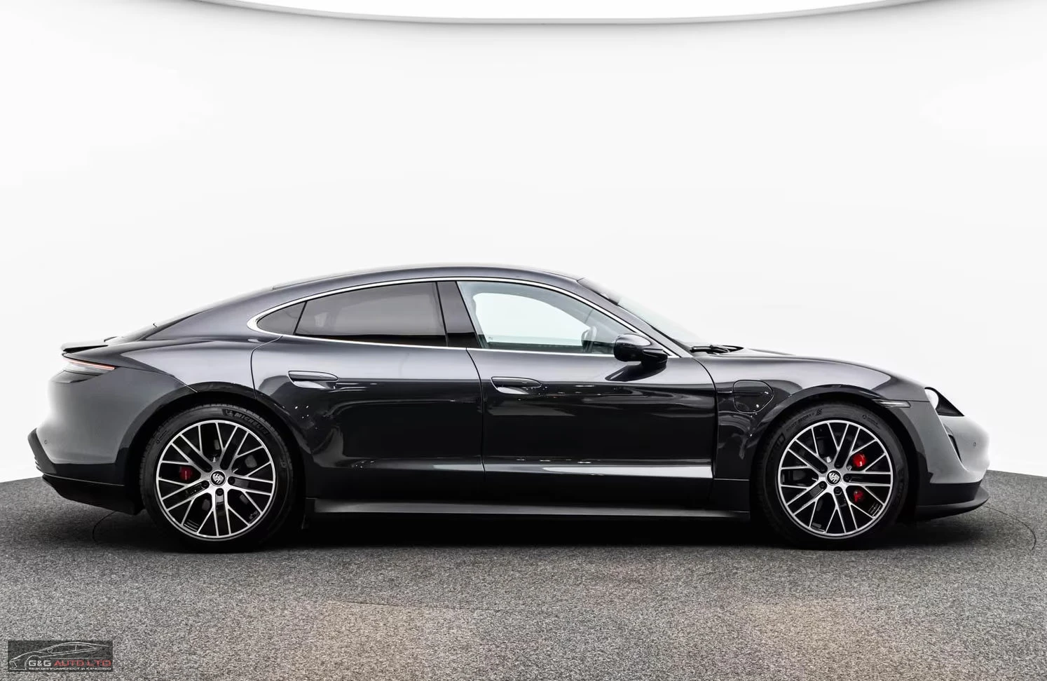 Porsche Taycan 4S/571HP/PLUS/ACC/HUD/PANO/360/KLESS/842z, снимка 7 - Автомобили и джипове - 55804172