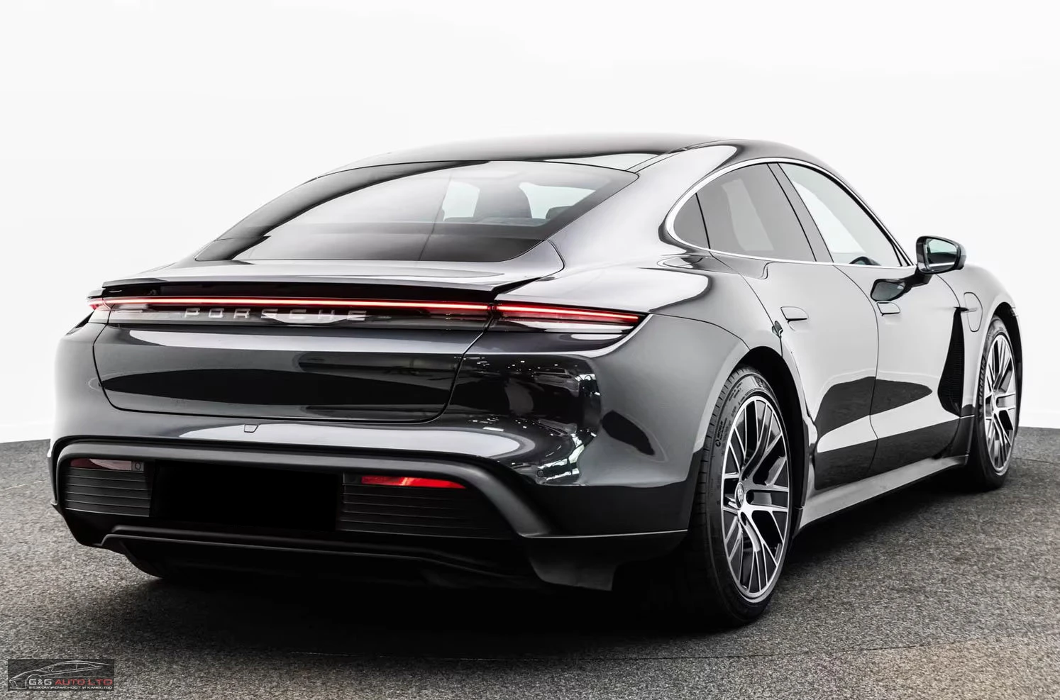 Porsche Taycan 4S/571HP/PLUS/ACC/HUD/PANO/360/KLESS/842z, снимка 8 - Автомобили и джипове - 55804172