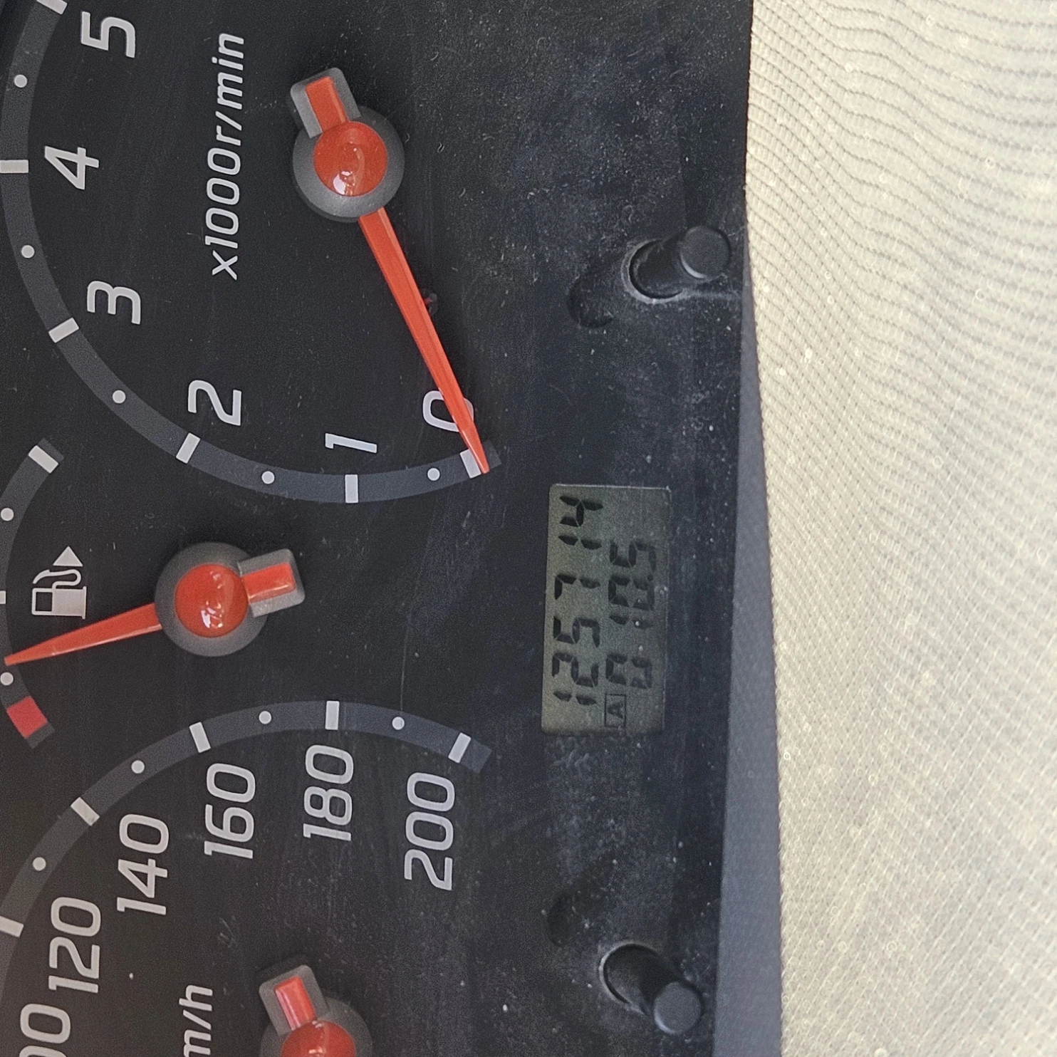 Nissan Micra, снимка 6 - Автомобили и джипове - 56350264