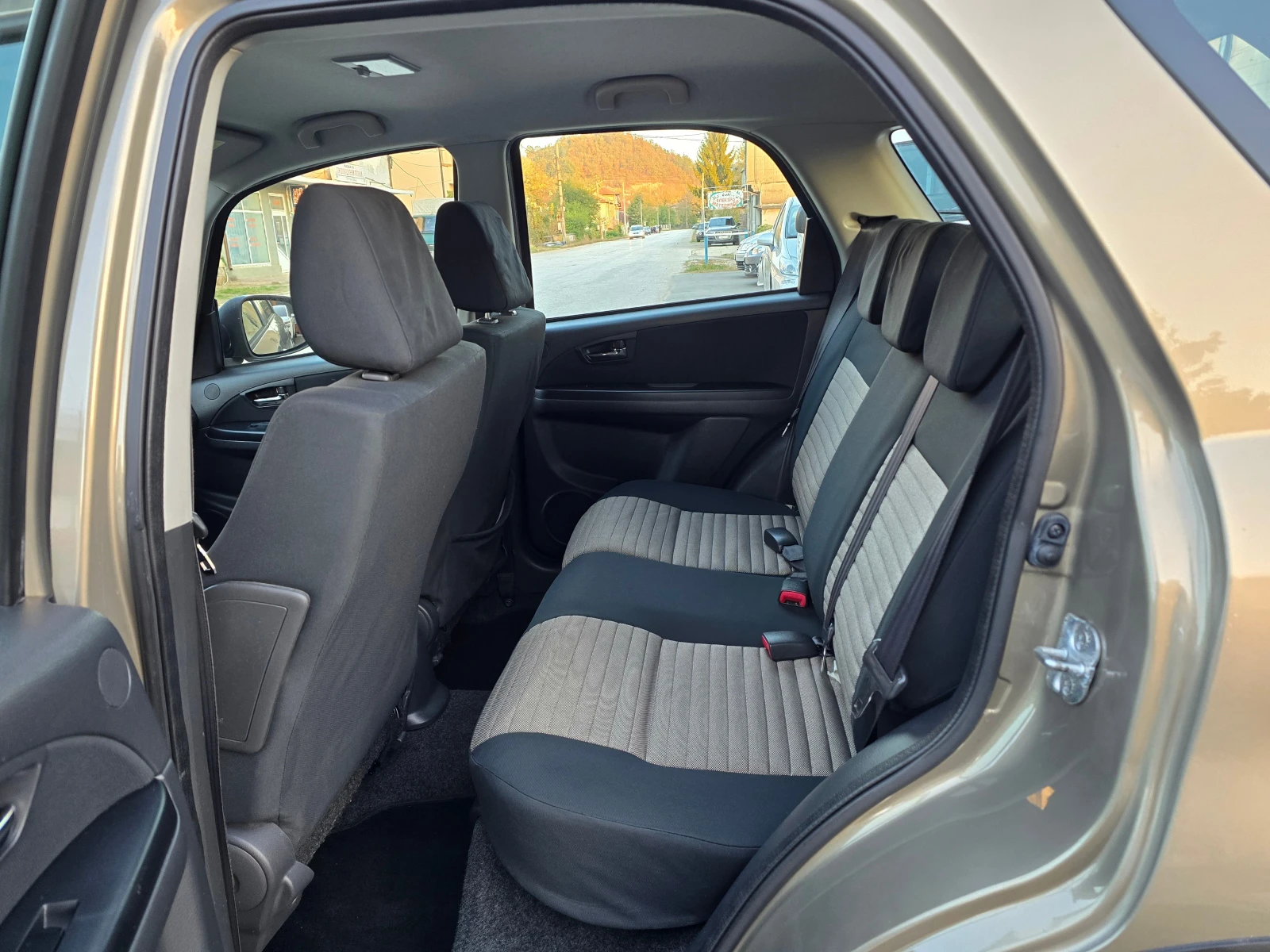 Fiat Sedici 1.6i/4x4/107ps-129000��!!! | Mobile.bg � ����������� 13