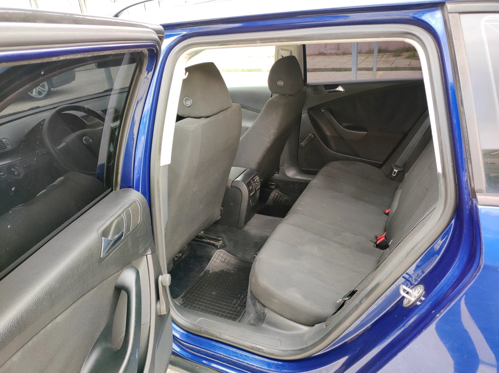 VW Passat 1.9TDI/Navi/Autopilot, снимка 6 - Автомобили и джипове - 56618882