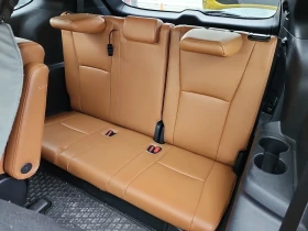 Toyota Highlander Hybrid Limited* AWD* PANO* 360* ОБДУХВАНЕ* 6+ 1, снимка 11