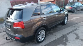 Kia Sorento 2.4 перфектен 4х4.Серв.история, снимка 6