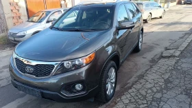 Kia Sorento 2.4 перфектен 4х4.Серв.история, снимка 9