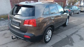 Kia Sorento 2.4 перфектен 4х4.Серв.история, снимка 2