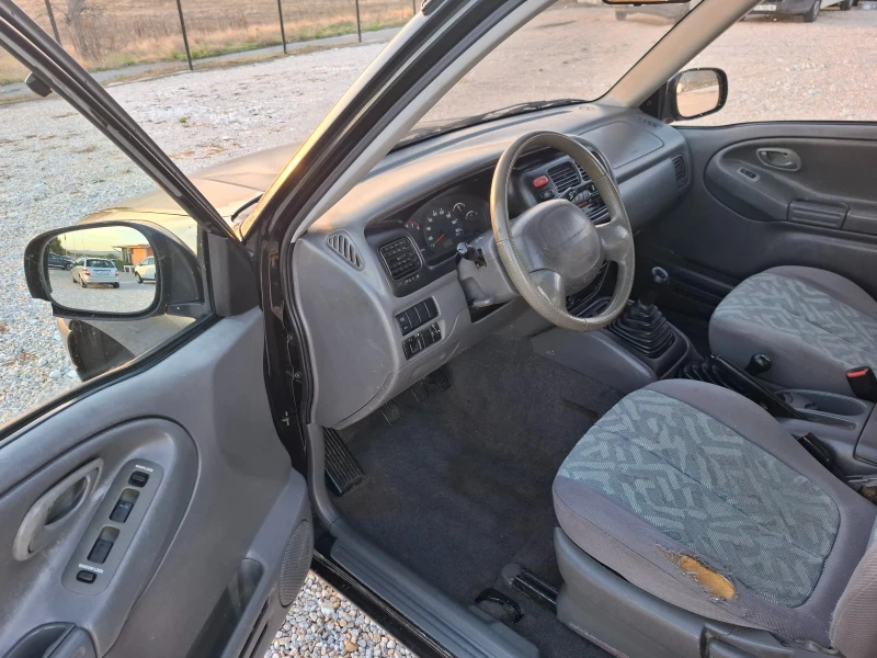 Suzuki Grand vitara 1.6i/ Внос Италия, снимка 5 - Автомобили и джипове - 47453126