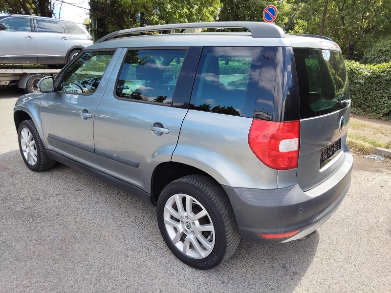 Skoda Yeti 1, 2i 105ps DSG NAVI, снимка 5 - Автомобили и джипове - 51595914