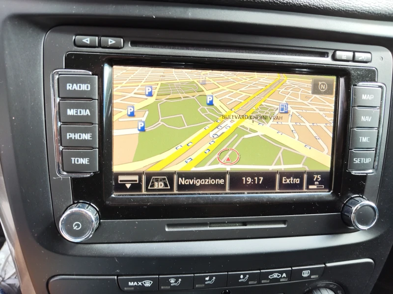 Skoda Yeti 1, 2i 105ps DSG NAVI, снимка 9 - Автомобили и джипове - 51595914