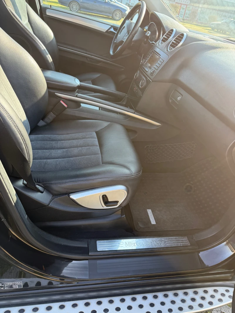 Mercedes-Benz ML 320 CDI, Sport, 4 Matic, снимка 11 - Автомобили и джипове - 52866424