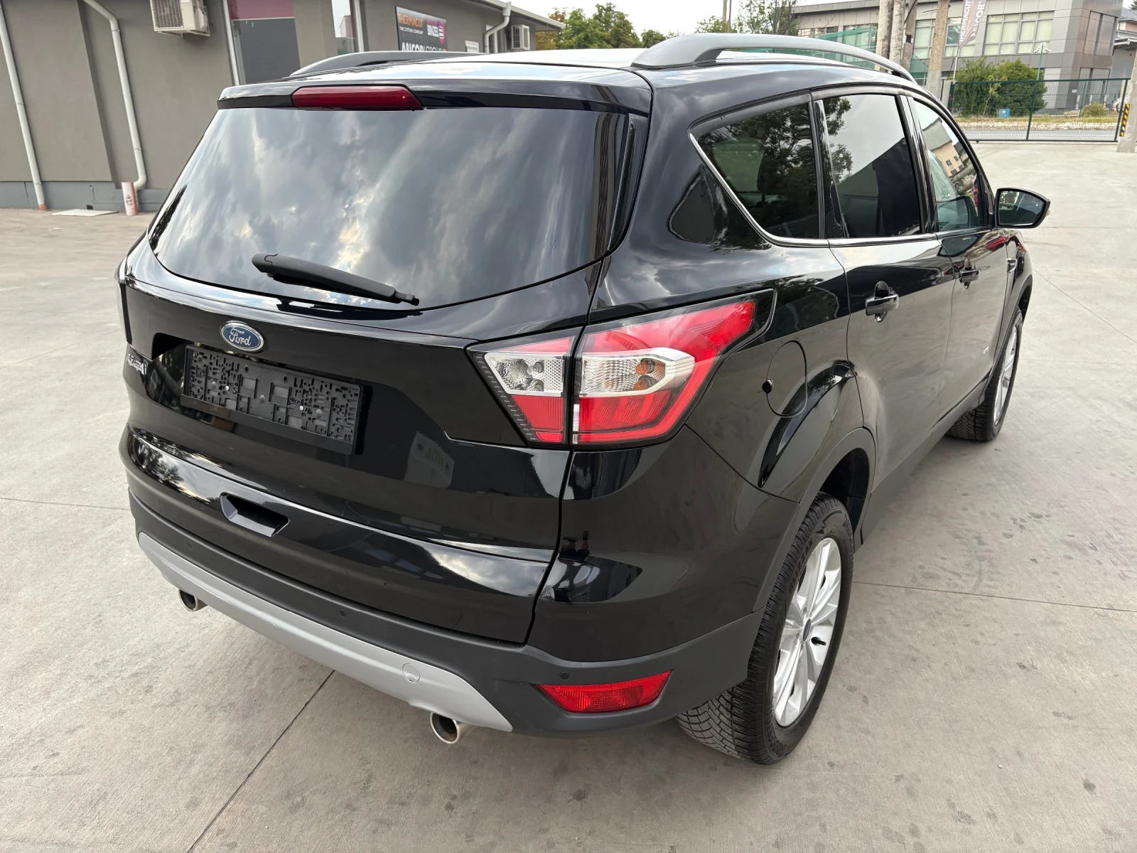 Ford Kuga Titanium 4x4 2.0 diesel 150kc Autamatic Euro 6 - изображение 7