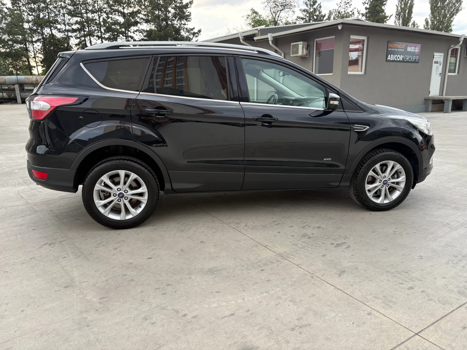 Ford Kuga Titanium 4x4 2.0 diesel 150kc Autamatic Euro 6 - изображение 9