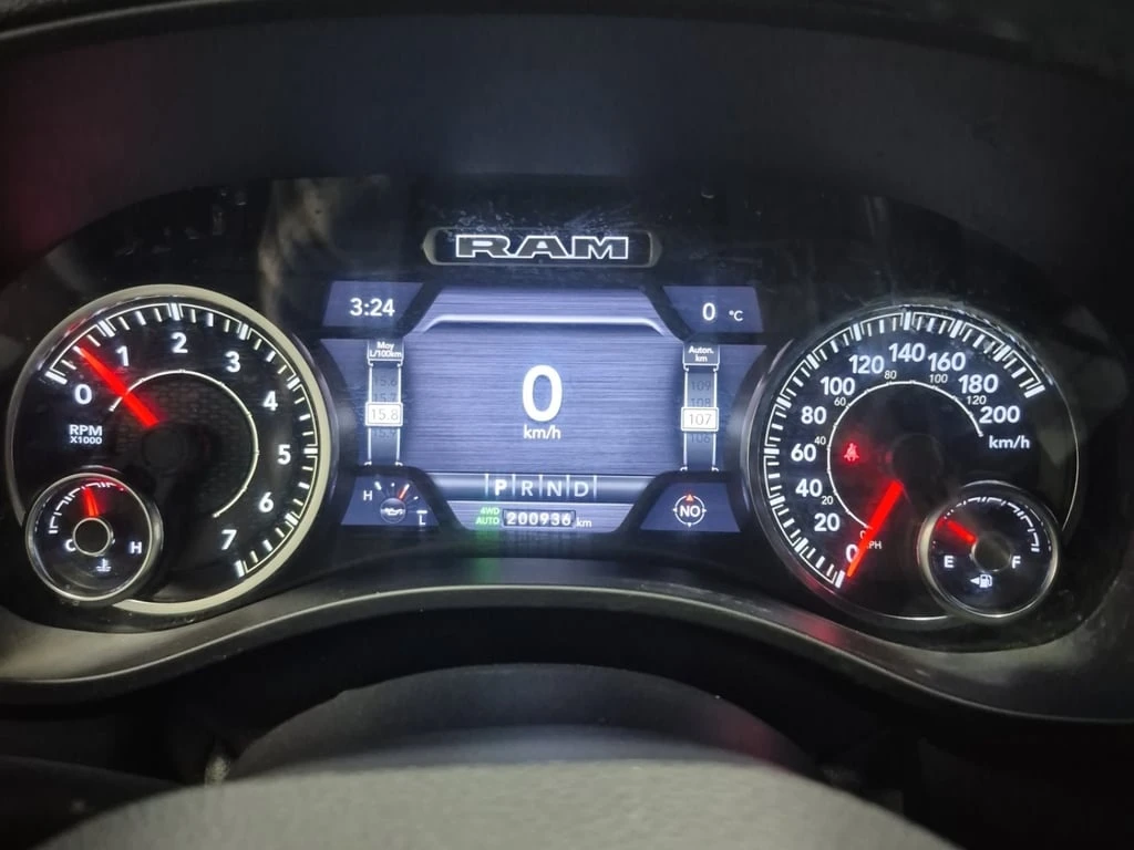 Dodge RAM 1500 * Sport * CARFAX * ФИНАНСИРАНЕ  - изображение 9