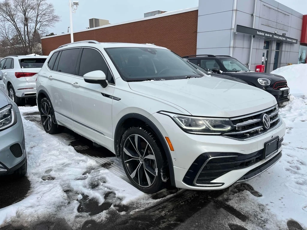 VW Tiguan Highline R Line| PANO | ОБДУХВАНЕ| ПОДГРЕВИ | AWD - изображение 4