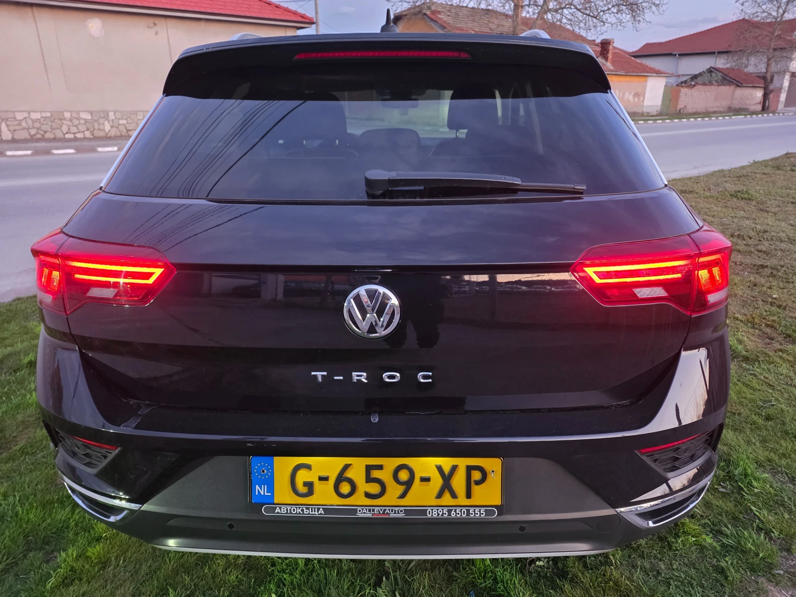 VW T-Roc 1.5, снимка 6 - Автомобили и джипове - 54203682