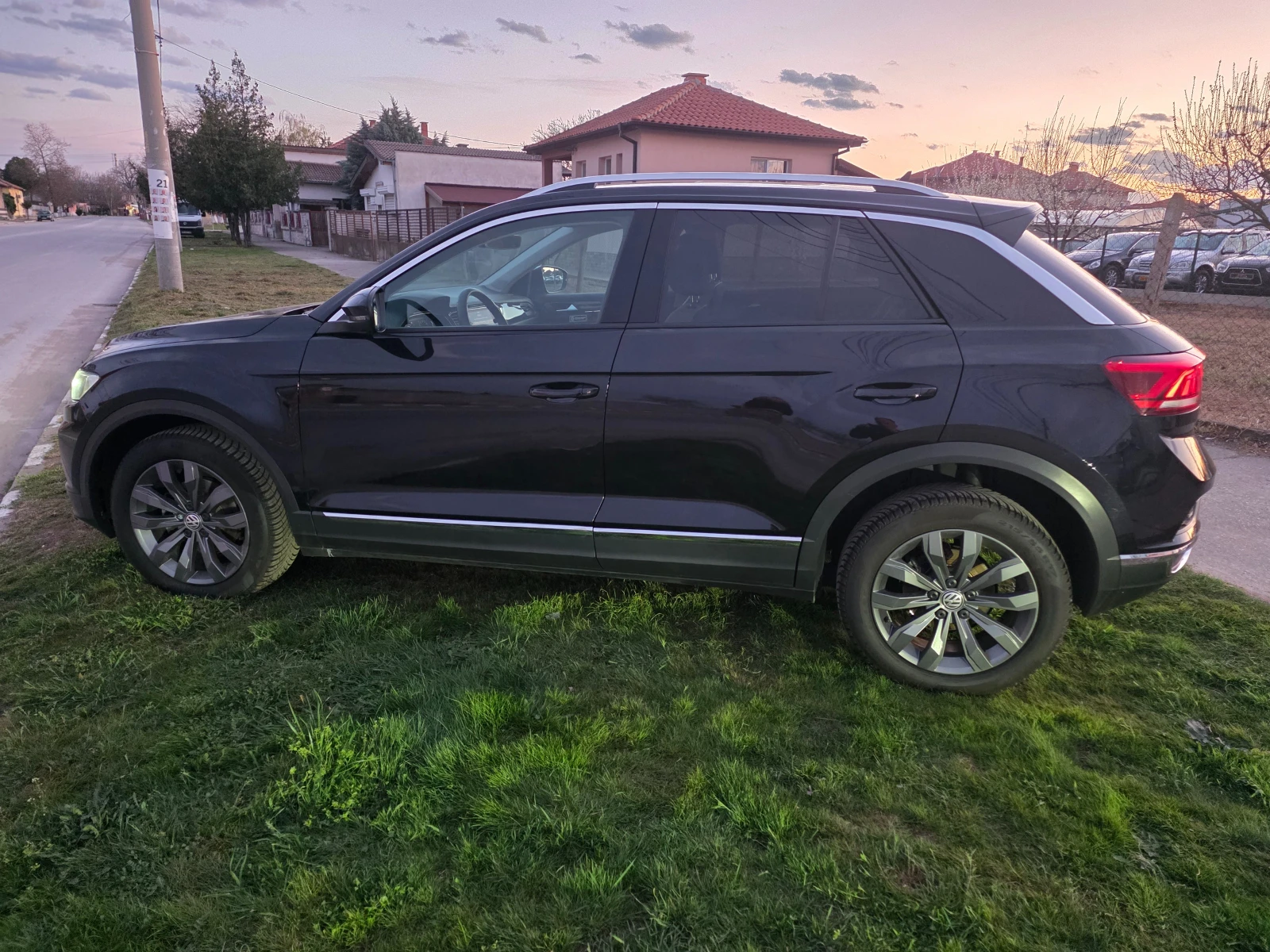 VW T-Roc 1.5, снимка 9 - Автомобили и джипове - 54203682