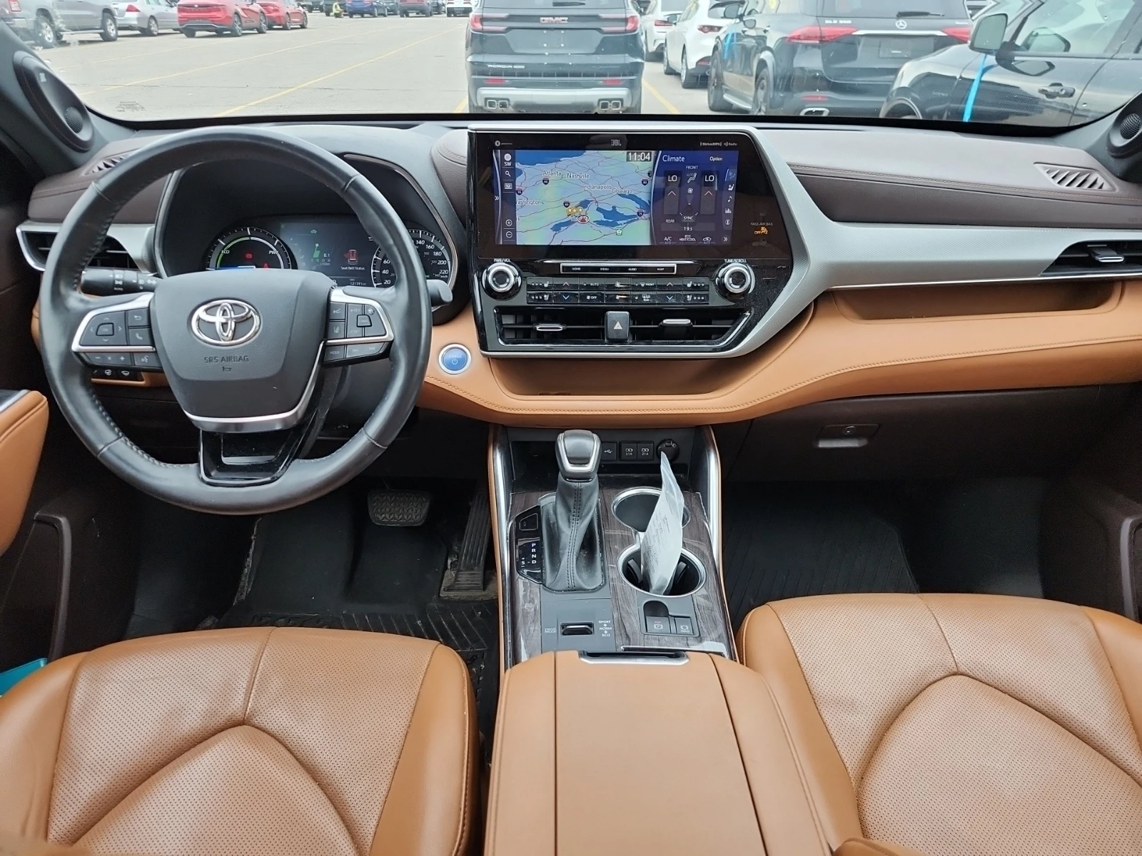 Toyota Highlander Hybrid Limited* AWD* PANO* 360* ОБДУХВАНЕ* 6+ 1, снимка 8 - Автомобили и джипове - 55012669