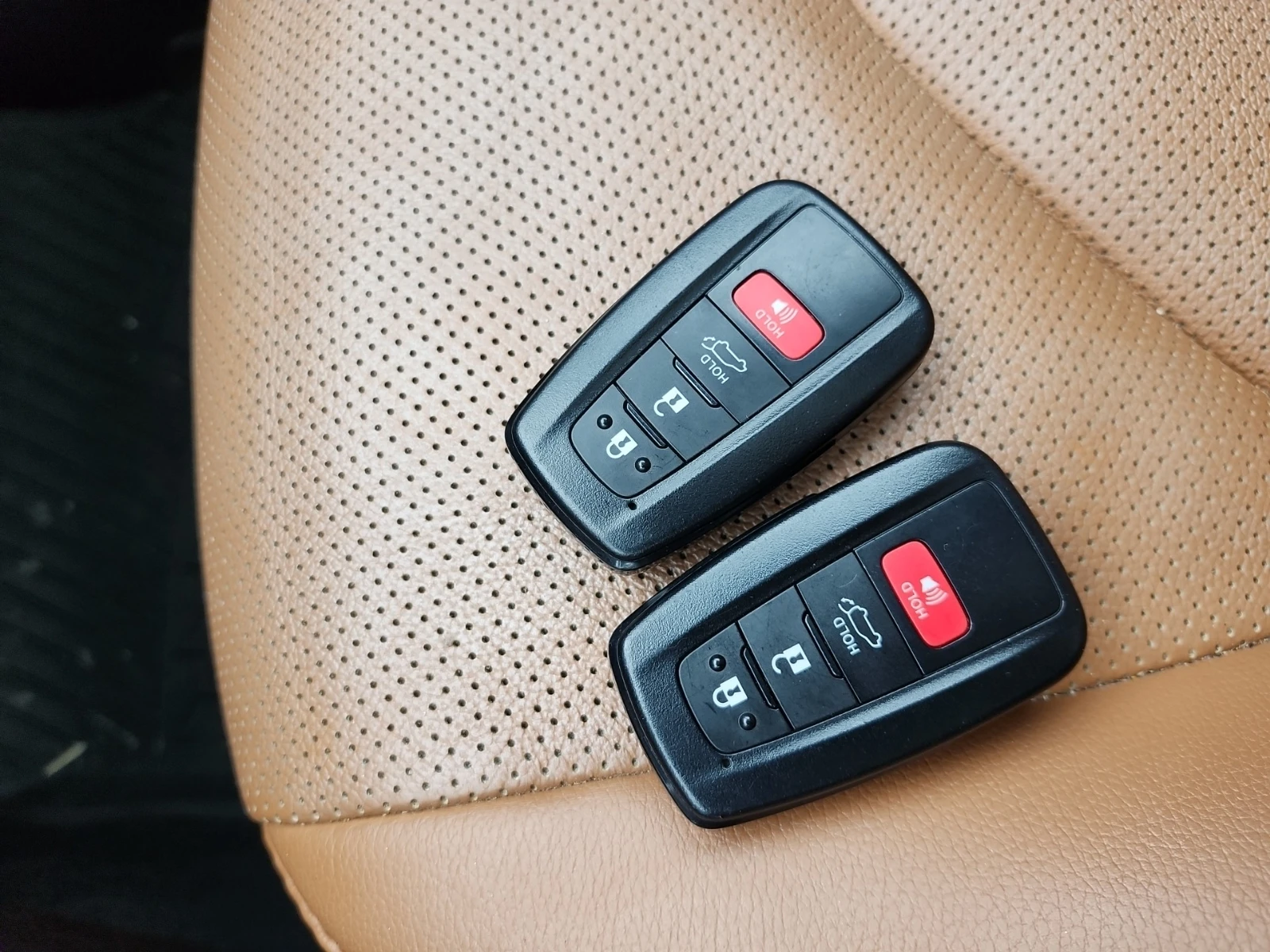 Toyota Highlander Hybrid Limited* AWD* PANO* 360* ОБДУХВАНЕ* 6+ 1, снимка 13 - Автомобили и джипове - 55012669