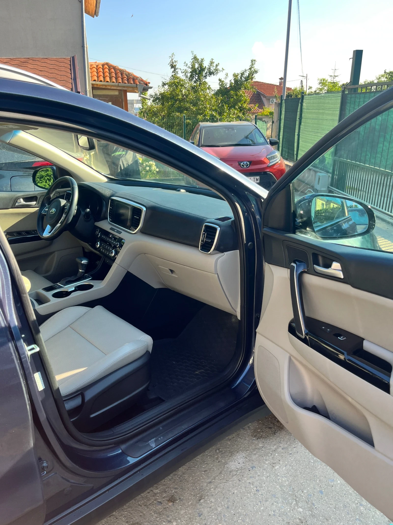 Kia Sportage, снимка 5 - Автомобили и джипове - 55081856
