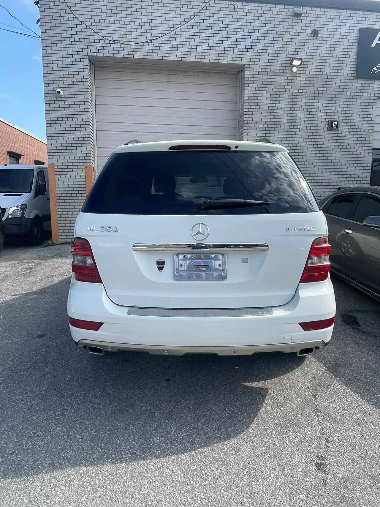Mercedes-Benz ML 350 * BlueTEC * CARFAX * ОПЦИЯ ЗА ФИНАНСИРАНЕ, снимка 4 - Автомобили и джипове - 55328514