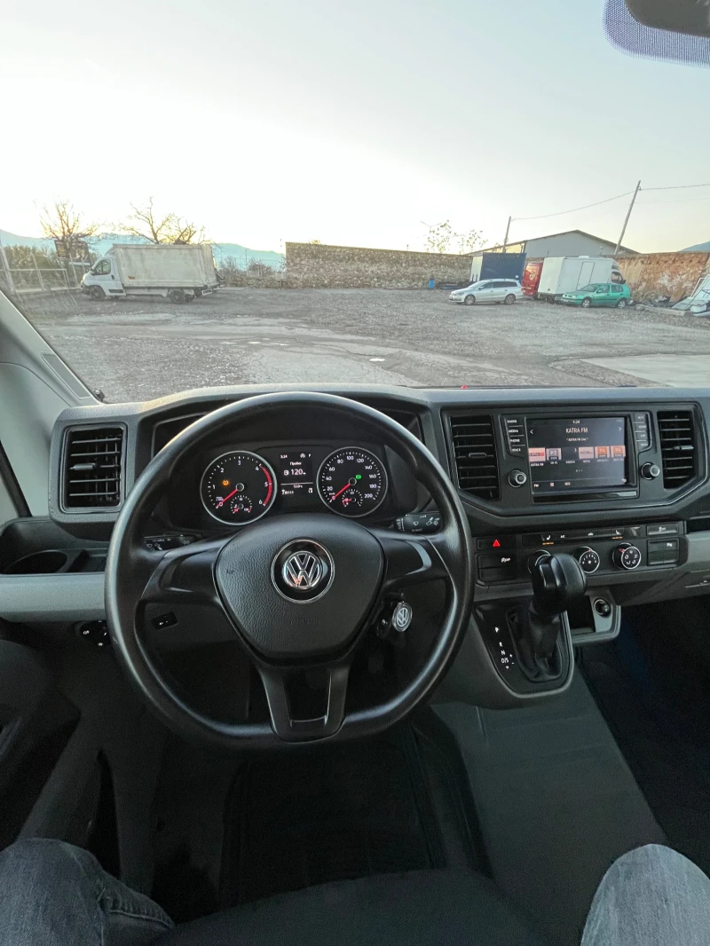 VW Crafter 2.0 Автоматик Топ състоянив, снимка 13 - Бусове и автобуси - 52742438