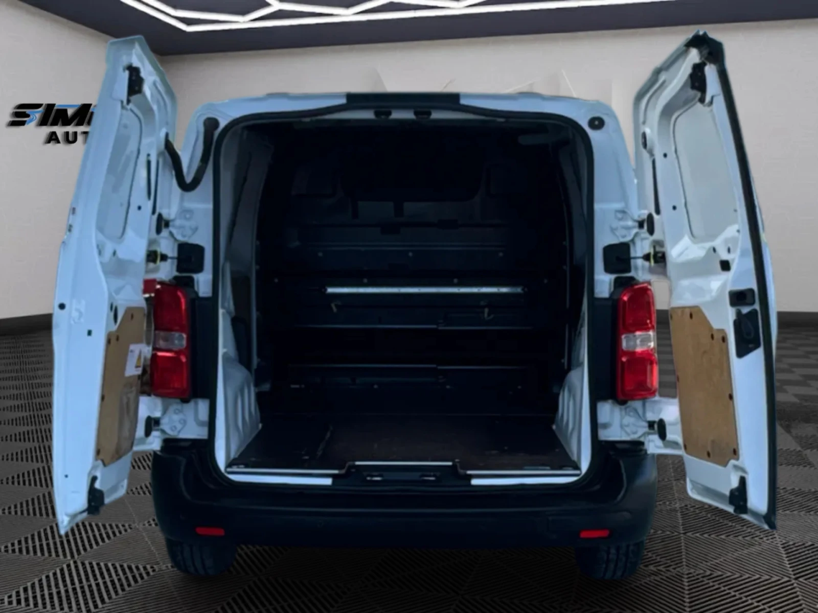 Citroen Jumpy 2.0HDi 177КС. АВТОМАТИК ДИСТРОНИК КОЖА НАВИГАЦИЯ, снимка 7 - Бусове и автобуси - 54118004