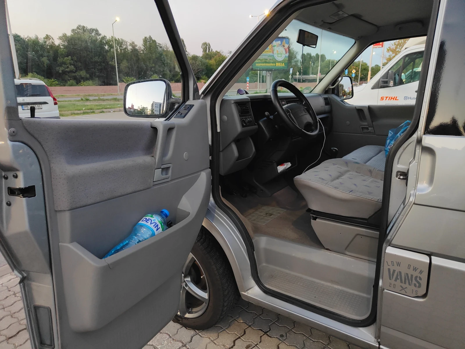 VW T4 Нов внос 2.5 TDI 102ps, снимка 12 - Бусове и автобуси - 55513792