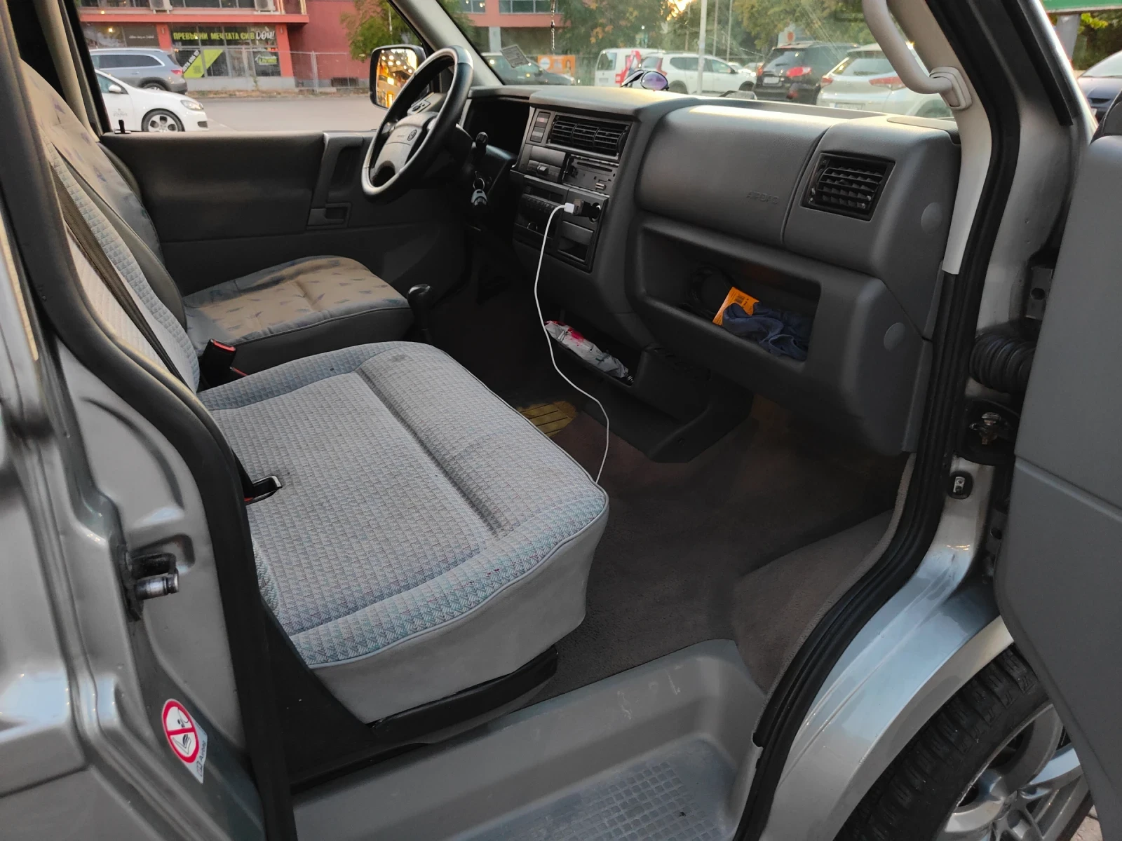 VW T4 Нов внос 2.5 TDI 102ps, снимка 14 - Бусове и автобуси - 55513792