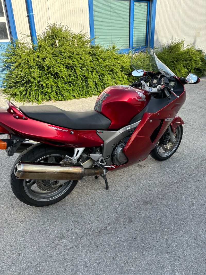 Honda Cbr 1100XX, снимка 5 - Мотоциклети и мототехника - 46010104