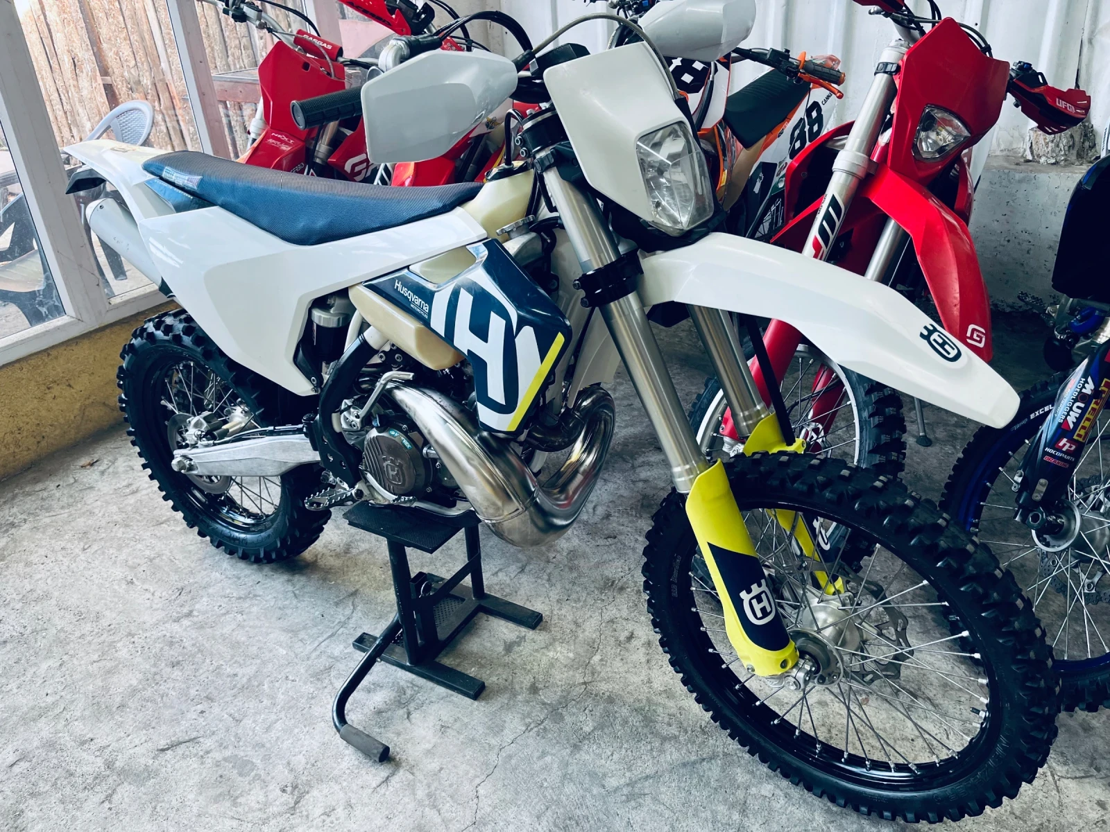Husqvarna TE 300i 2019 - изображение 3
