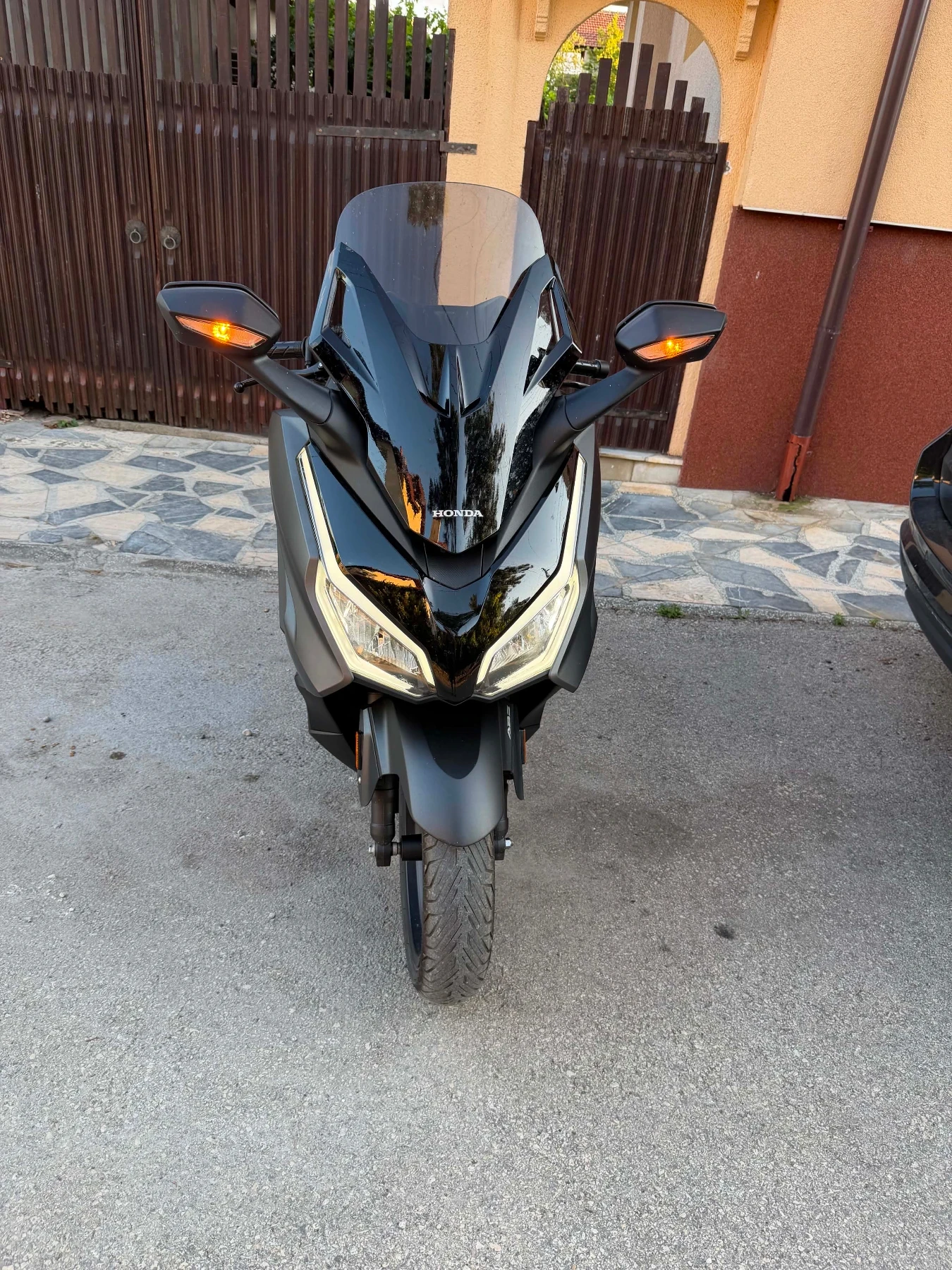 Honda Forza 350i Akrapovic, снимка 3 - Мотоциклети и мототехника - 55450028