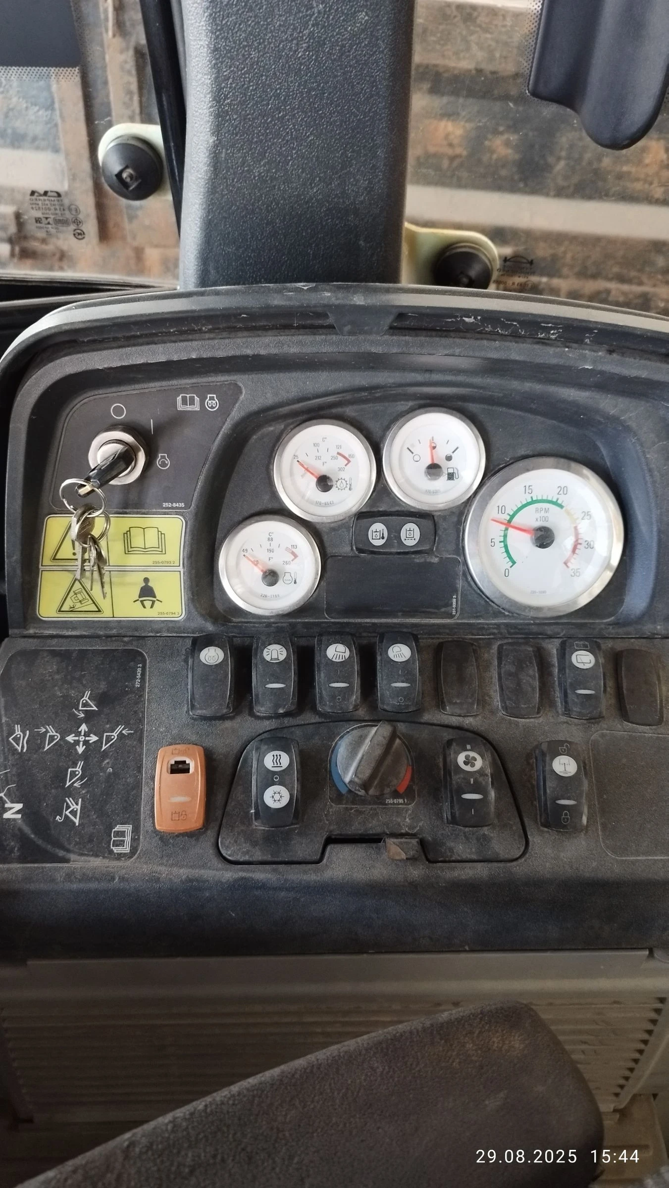 Багер Caterpillar 432E - изображение 6