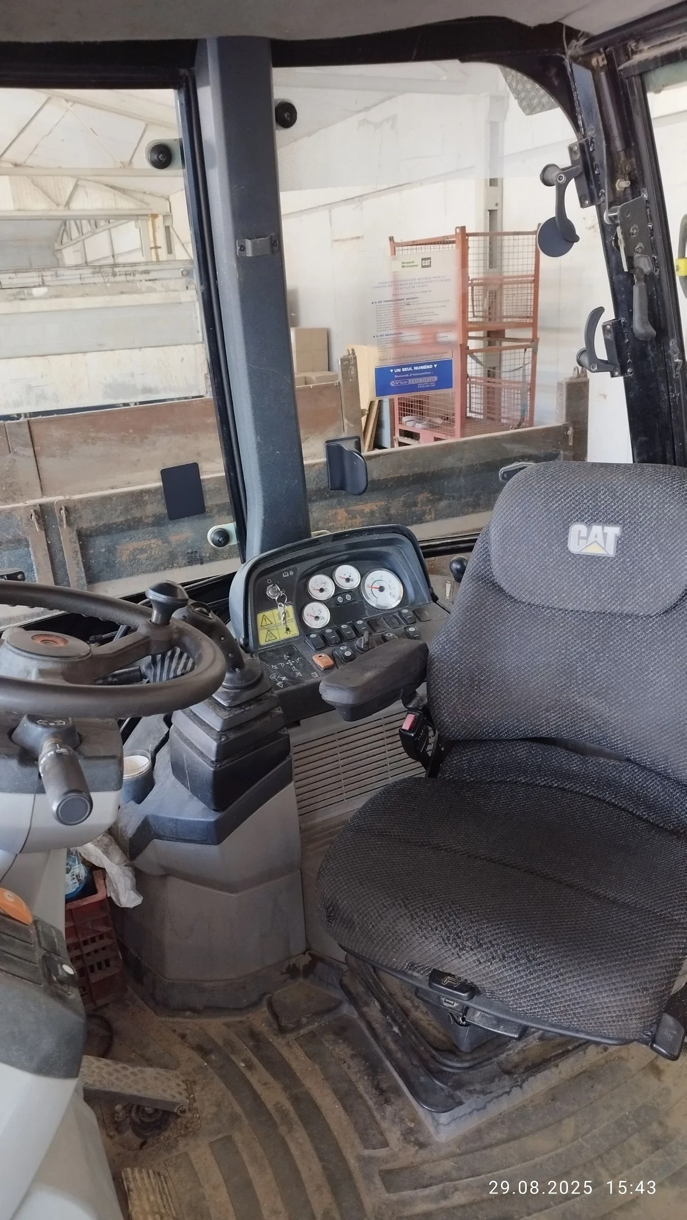 Багер Caterpillar 432E - изображение 4
