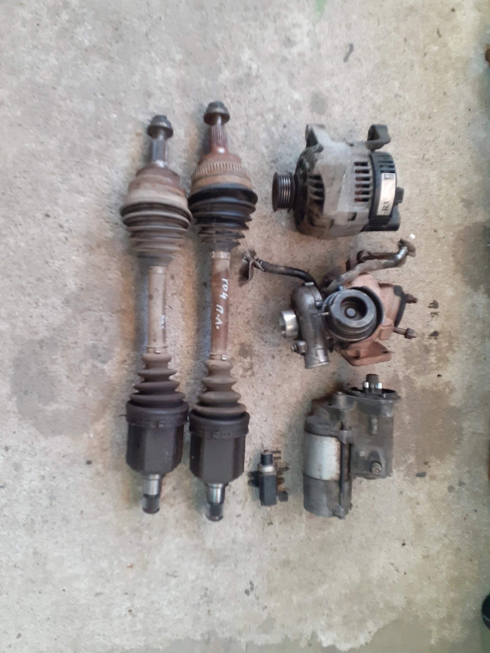      2003. 2.0TD4    .  | Mobile.bg   16