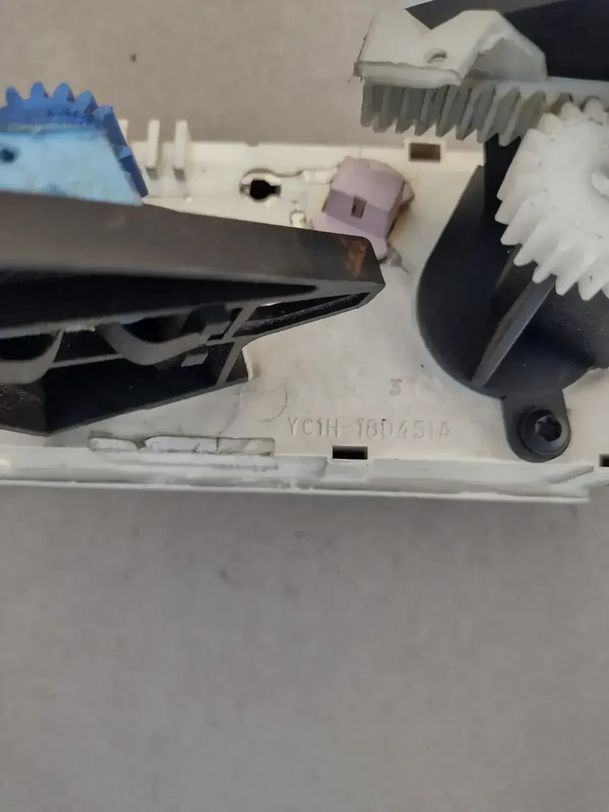 YC1H-18K391-BD  ���������� ����� Ford Transit  YC1H-18D451A | Mobile.bg � ����������� 3