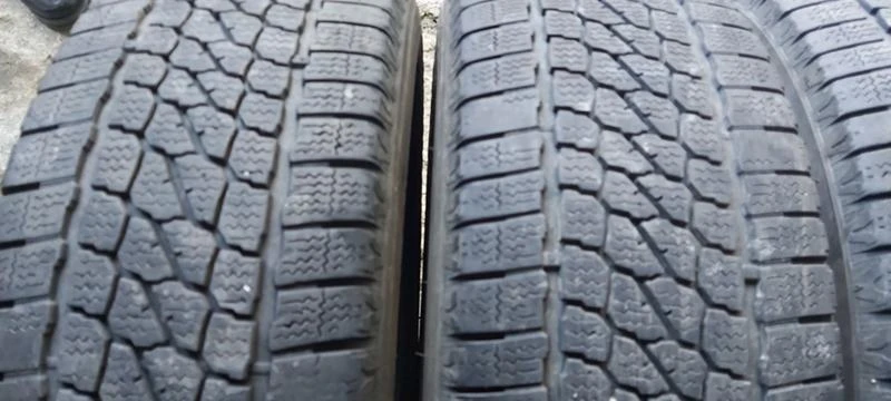 Гуми Зимни 235/65R16, снимка 3 - Гуми и джанти - 35124896