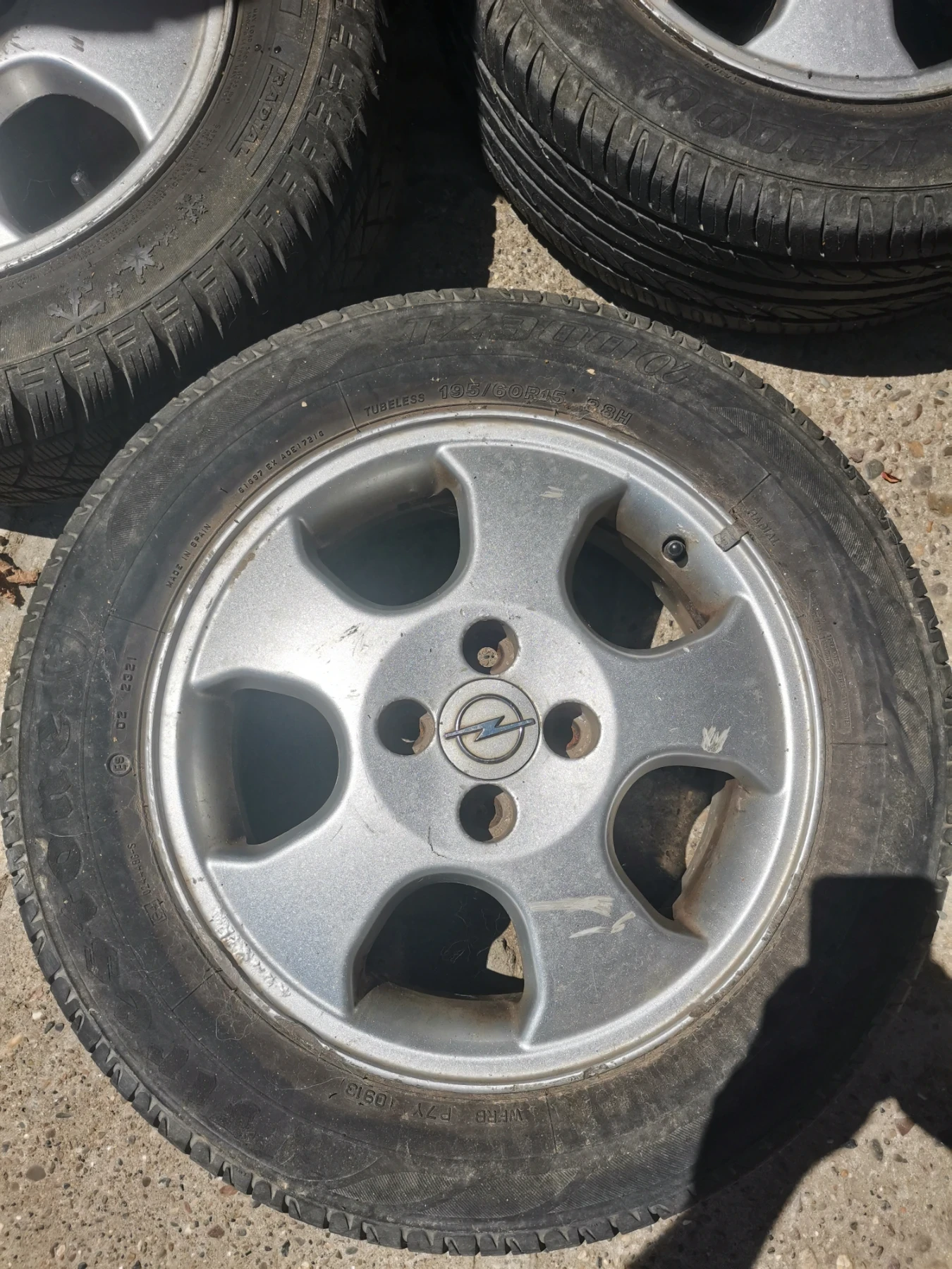 ���� � ������ 195/55R15 �� Opel | Mobile.bg � ����������� 1