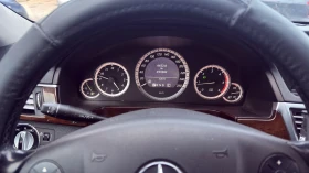Mercedes-Benz E 220, снимка 8