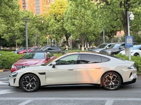 Xiaomi SU7 Ultra Long Range Advanced Smart Drive Pro Edition, снимка 4