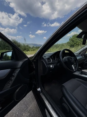 Обява за продажба на Mercedes-Benz C 220 Avantgarde Facelift 2.2 CDI ~17 500 лв. - изображение 4