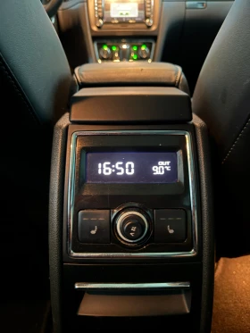 Skoda Superb 2.0 TDI* 4x4* PANO* 170hp* DSG 6ск* FACE, снимка 12