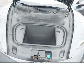 Porsche Taycan - 37900 € / 74125.96 лв. - 71504287 11