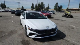 ����� �� �������� �� Hyundai Elantra 2.0L 4 Front Wheel Drive