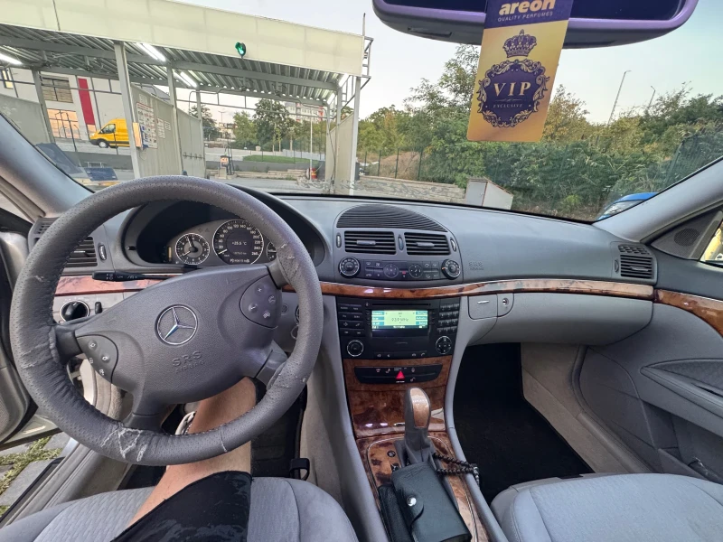 Mercedes-Benz E 240 W211 Elegance, LPG, V6 177 hp, снимка 11 - Автомобили и джипове - 52550436