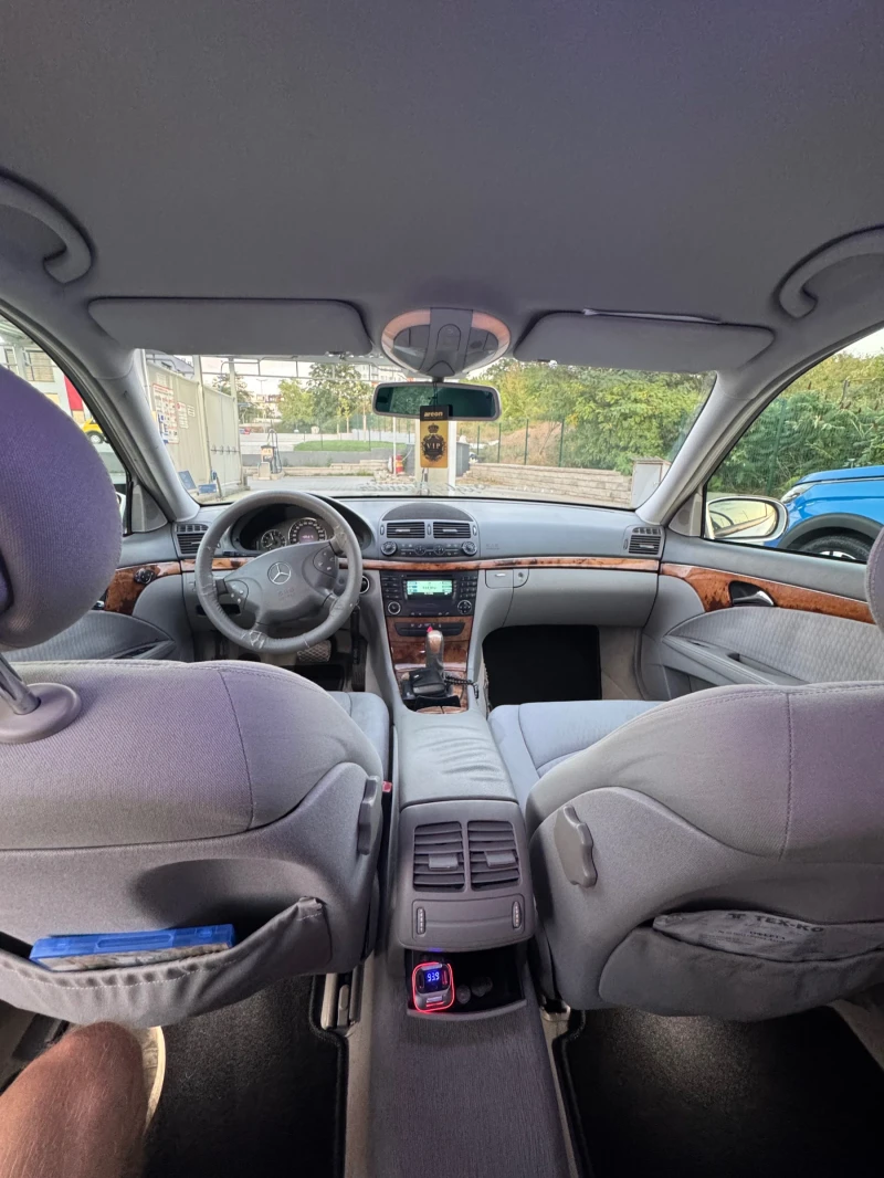 Mercedes-Benz E 240 W211 Elegance, LPG, V6 177 hp, снимка 10 - Автомобили и джипове - 52550436