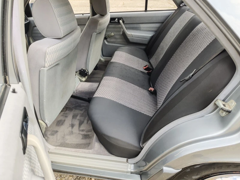 Mercedes-Benz 190, снимка 8 - Автомобили и джипове - 52018249
