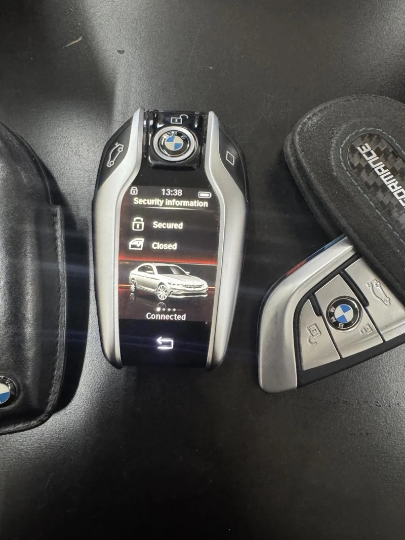 BMW 530 530d xDrive M Sport, снимка 10 - Автомобили и джипове - 52245905