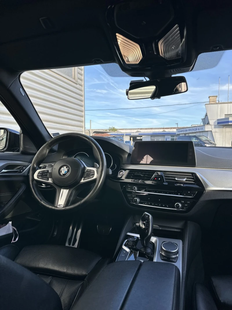 BMW 530 530d xDrive M Sport, снимка 9 - Автомобили и джипове - 52245905
