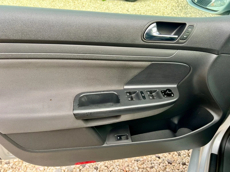 VW Golf, снимка 14 - Автомобили и джипове - 52454682