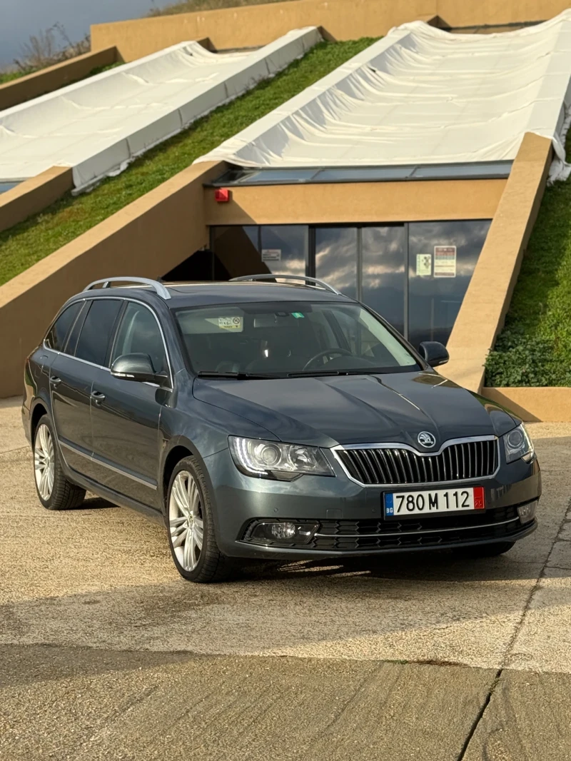 Skoda Superb 2.0 TDI* 4x4* PANO* 170hp* DSG 6ск* FACE, снимка 2 - Автомобили и джипове - 52627742